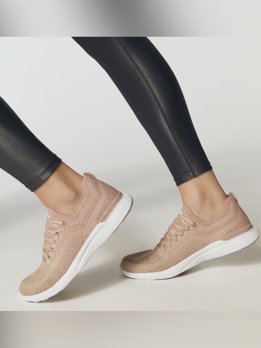 APL women’s techloom breeze in rose gold blush Sz 7